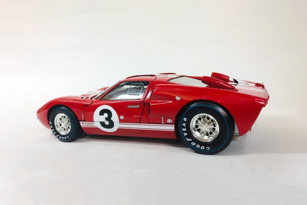 1966 Ford GT-40 MK II Le Mans #3, Red - Shelby Collectibles SC406R - 1/18 scale Diecast Car