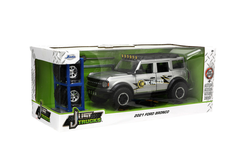 2021 Ford Bronco with Extra Wheels, Gray Metallic - Jada Toys 33852 - 1/24 scale Diecast Car