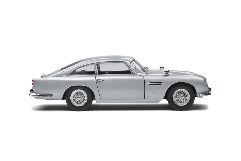 1964 Aston-Martin DB5, Silver Birch - Solido S1807101 - 1/18 scale