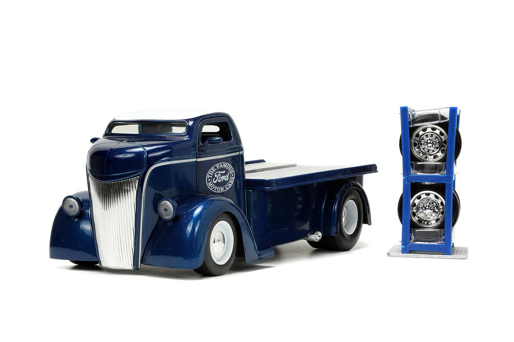 1947 Ford COE Flatbed w/Extra Wheels, Dark Blue Metallic - Jada