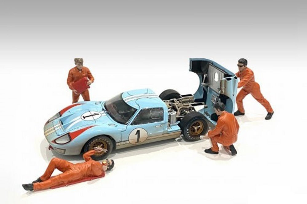 Mechanic Dan Figure, Orange - American Diorama 23904OR - 1/24 scale Figurine - Diorama Accessory