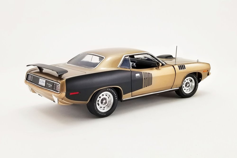 Plymouth Hemi Barracuda ミニカー 1971 Plymouth Hemi Barracuda, Gold Leaf with Black - Acme A1806126