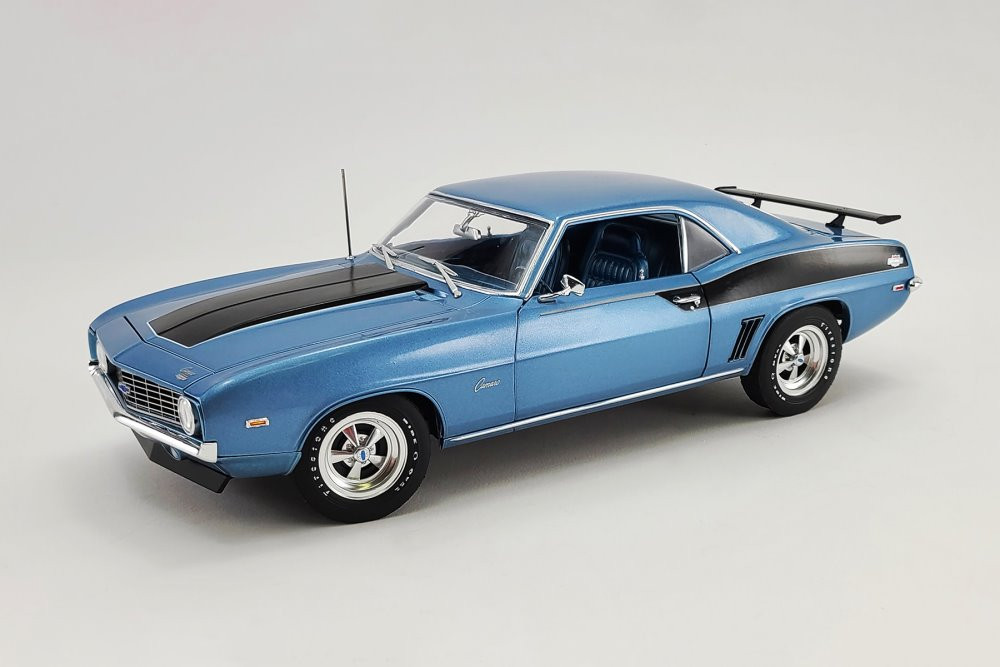 1969 シェルビーカマロ SS396 1/18 - ミニカー