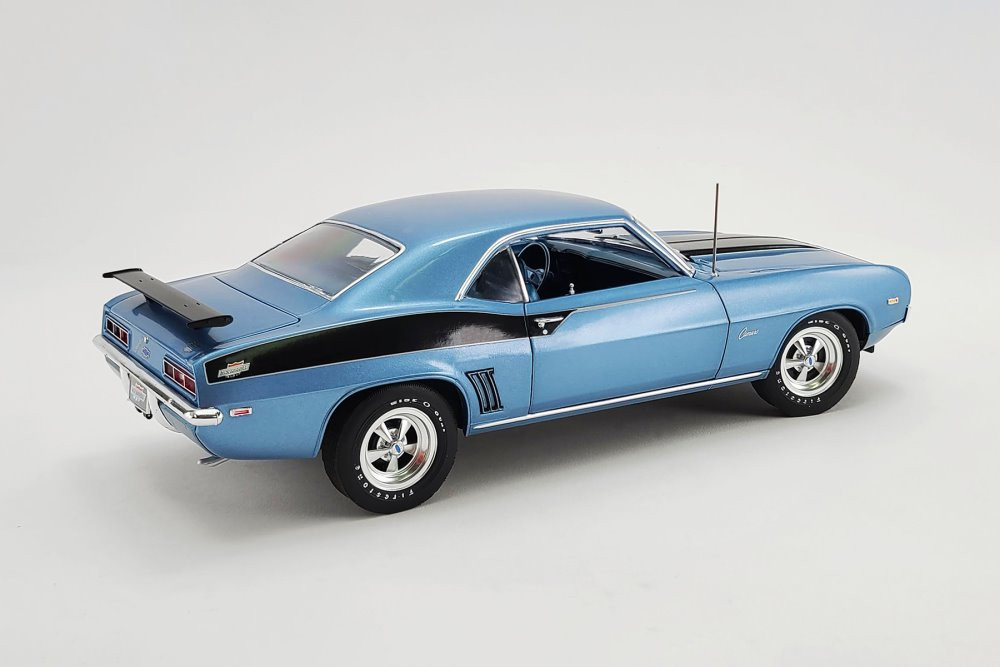 1969 シェルビーカマロ SS396 1/18 - ミニカー