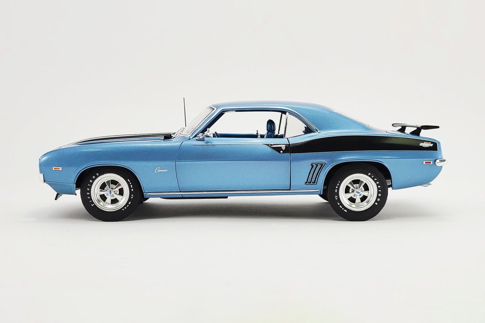 1969 Chevy Copo Camaro, Glacier Blue - Acme A1805723 - 1/18 scale