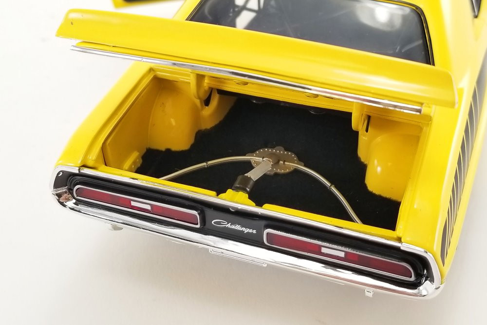 1971 Dodge Challenger R/T Street Fighter - Chicayne, Yellow, Acme