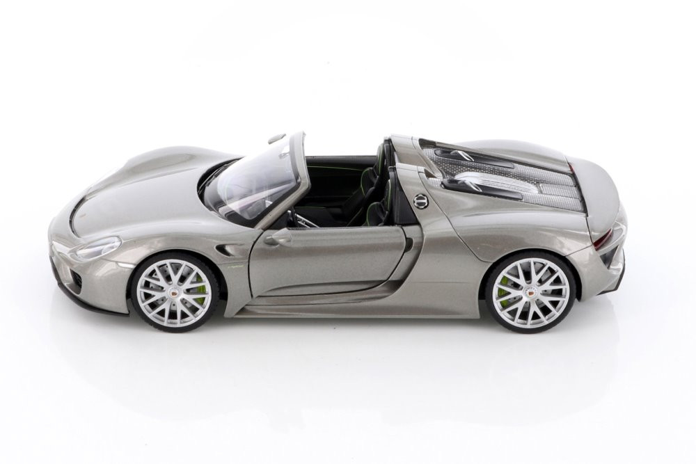 Porsche 918 Spyder Convertible, Silver - Welly 24055CWSV - 1/24
