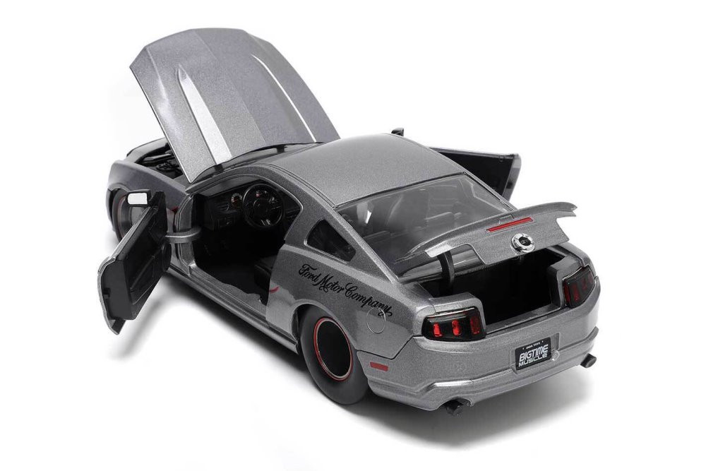 2010 Ford Mustang GT, Silver - Jada Toys 34039/4 - 1/24 scale