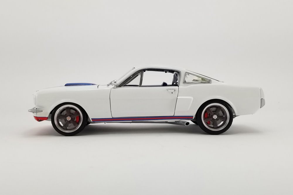 1965 Shelby GT350R Street Fighter#14 - Le Mans, White - Acme A1801853 - 1/18 scale Diecast Car