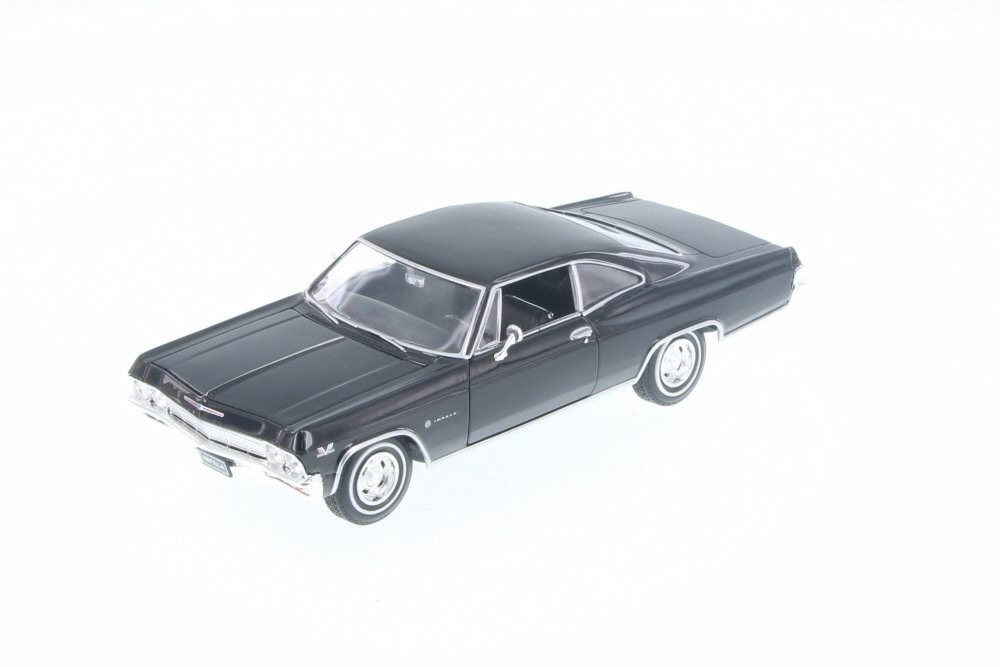 Diecast Car w/Trailer - 1965 Chevy Impala SS 396, Black - Welly 22417/4D - 1/24 Scale Diecast Model Toy Car