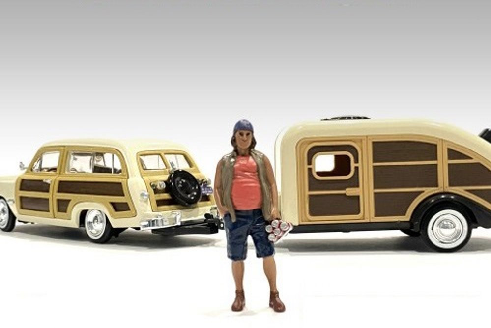 Campers Figure 2, Brown - American Diorama 76335 - 1/18 scale Figurine - Diorama Accessory