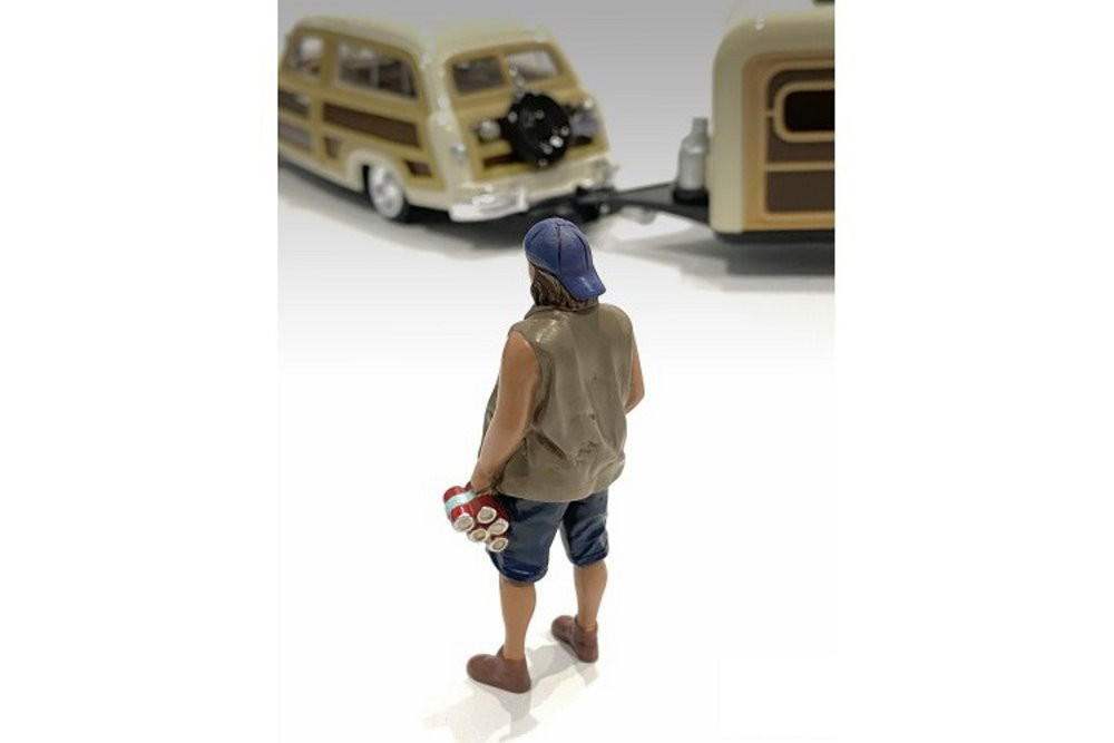 Campers Figure 2, Brown - American Diorama 76335 - 1/18 scale Figurine - Diorama Accessory