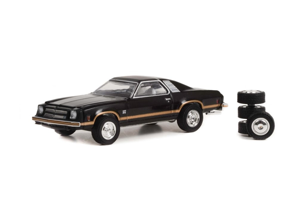 1976 Chevy Chevelle Laguna S2 w/ Spare Tires, Black - Greenlight 97130B - 1/64 scale Diecast Car