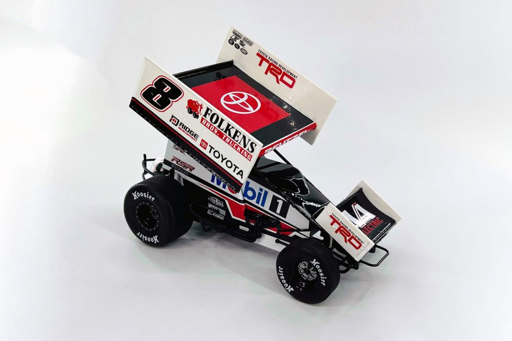 Winged Sprint Car, #8 Aaron Reutzel - Acme A1822015 - 1/18 Scale Diecast Model Toy Car