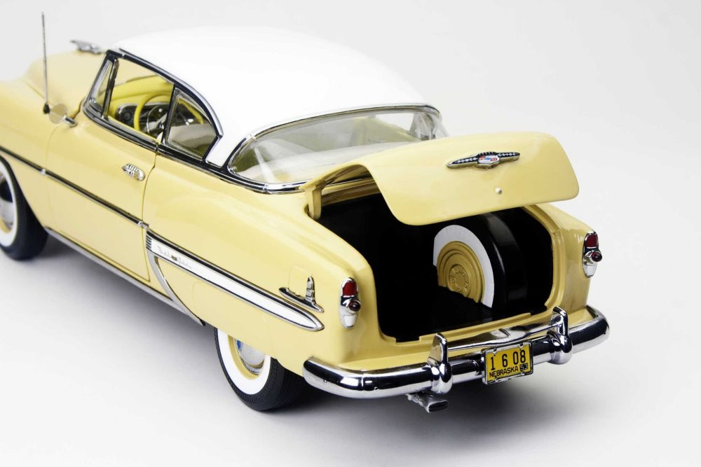 1953 Chevy Bel Air, Sun Gold Yellow - Sun Star 1608 - 1/18 Scale Diecast Model Toy Car