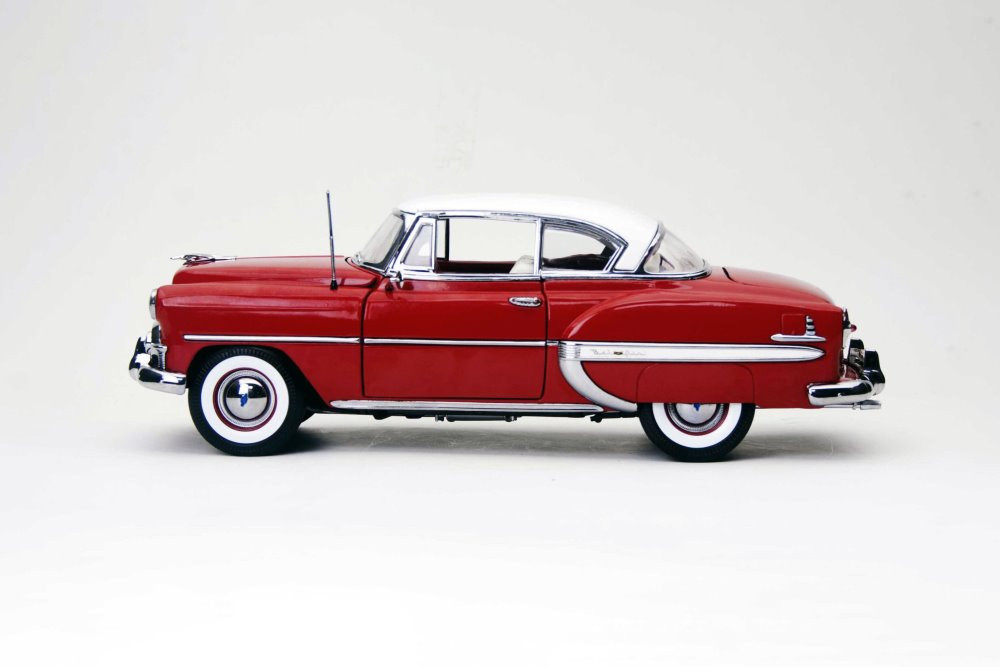 1953 Chevy Bel Air, Target Red - Sun Star 1607 - 1/18 Scale Diecast Model Toy Car