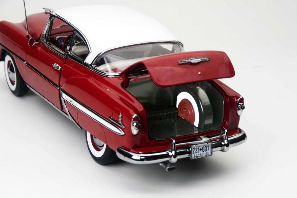 1953 Chevy Bel Air, Target Red - Sun Star 1607 - 1/18 Scale Diecast Model Toy Car