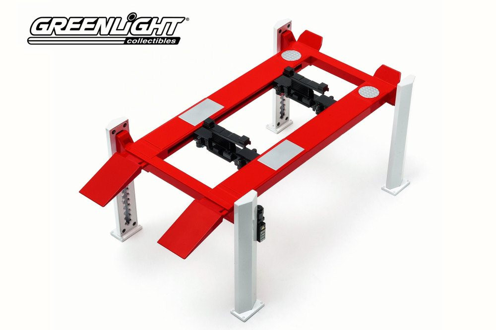 Four Post Lift, Red & White - Greenlight 12888 - 1/18 Scale