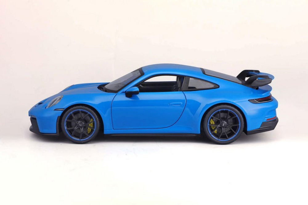2022 Porsche 911 GT3, Blue - Maisto 31458BU - 1/18 scale