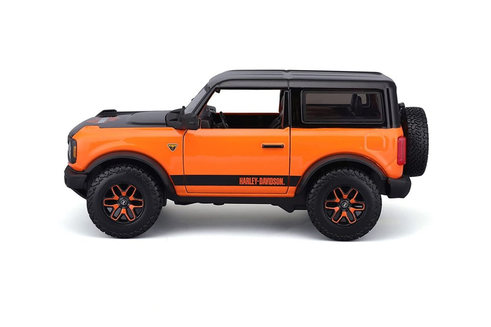 2021 Ford Bronco Badlands, Black /Orange - Maisto 32272OR - 1/24 scale Diecast Model Toy Car