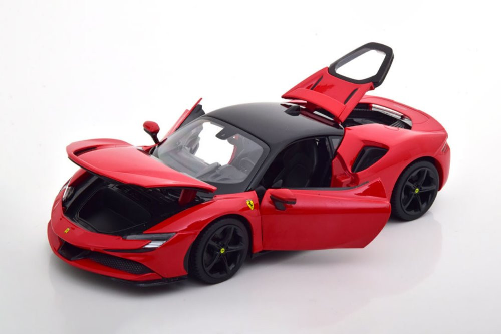 Ferrari SF90 Stradale, Red /Black - Bburago 16015R - 1/18 scale Diecast Model Toy Car