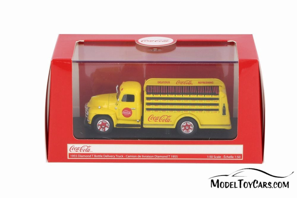 1955 Diamond T Bottle Delivery Truck, Coca-Cola - Motorcity Classics 450055 - 1/50 Scale Diecast Model Toy Car