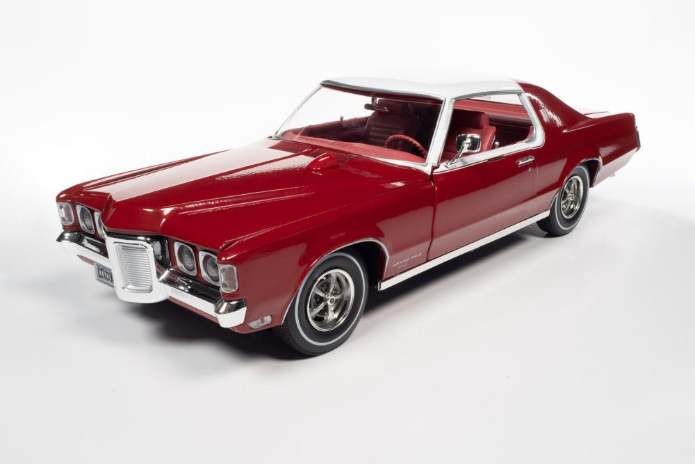 1969 Pontiac Royal Bobcat Grand Prix Model J, Red - Auto World AMM1273 - 1/18 Scale Diecast Car