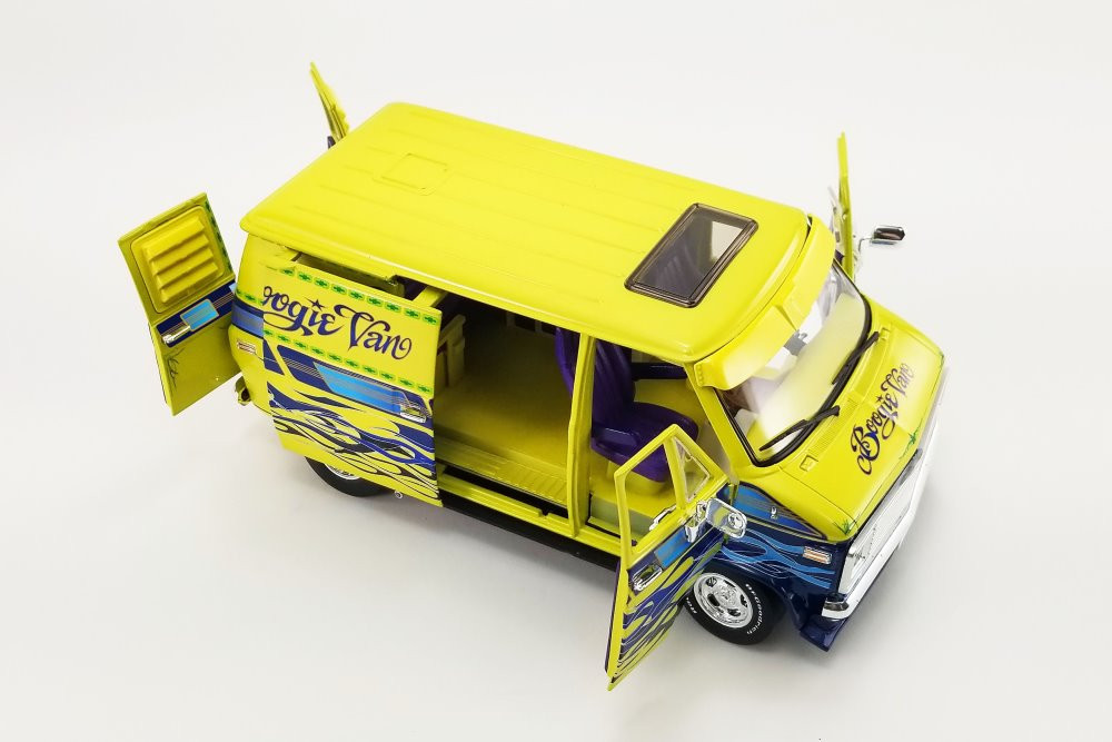 1976 Chevy G-Series Van, Yellow /Blue Flames - Acme A1802101 - 1