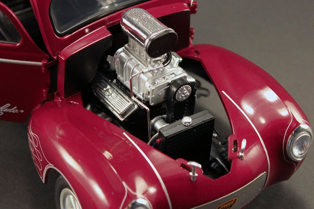 Diecast Car w/Gas Pump - 1948 Wayne 100-A Gas Pump, Beeline Gasoline - Greenlight 14120A/24 - 1/18 scale Diecast Accessory