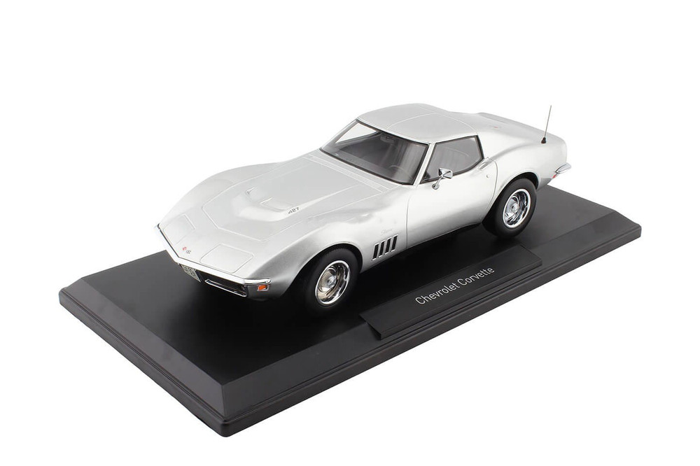1969 Chevy Corvette Coupe, Silver - Norev 189032 - 1/18 Scale Diecast Model Toy Car