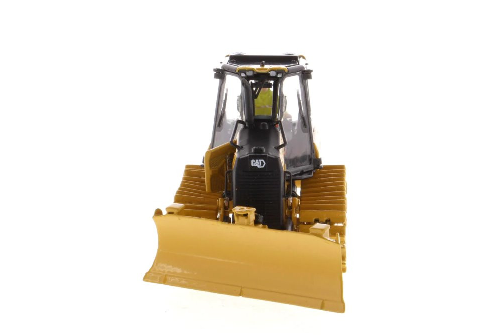 Caterpillar D3 Track Type Dozer with Operator - Diecast Masters 85673 - 1/50 Scale Replica