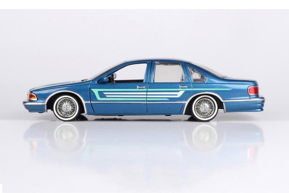 Diecast Car w/Display Case - 1993 Chevy Caprice Lowrider, Blue - Motor Max 79022WLBU - 1/24 Scale Diecast Model Toy Car