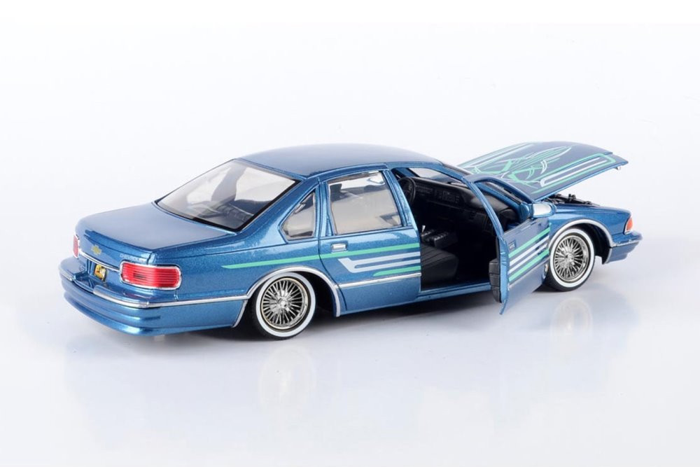 Diecast Car w/Display Case - 1993 Chevy Caprice Lowrider, Blue - Motor Max 79022WLBU - 1/24 Scale Diecast Model Toy Car