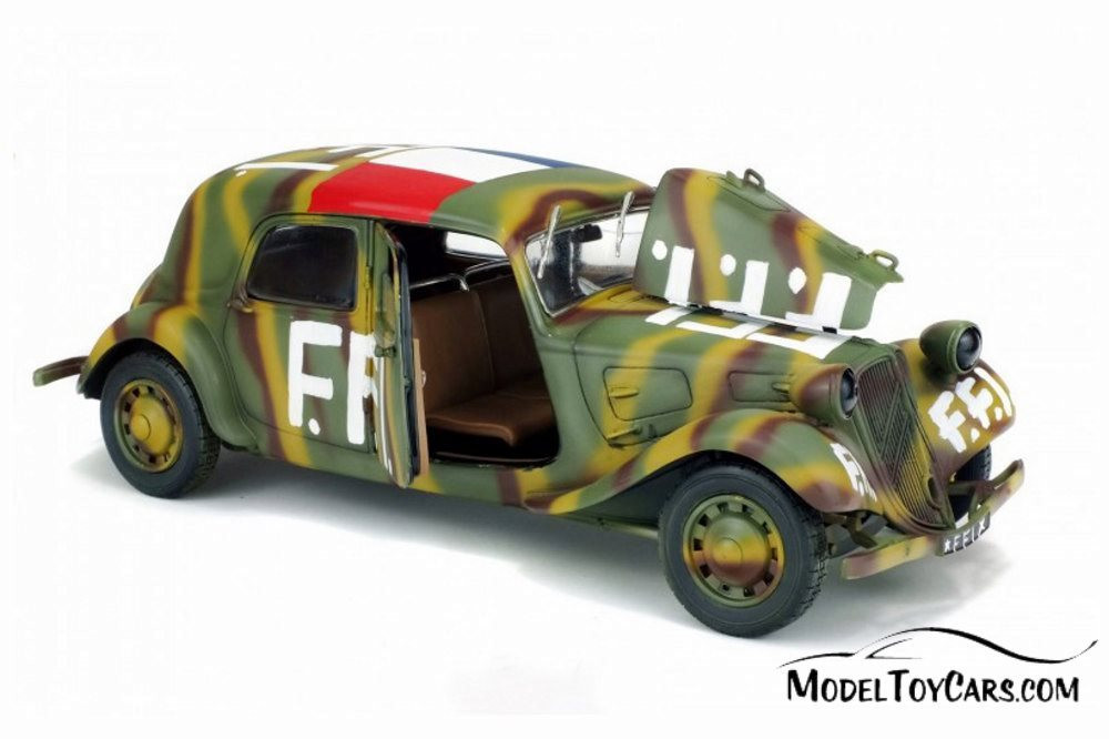 1944 Citroen Traction 11CV, French Forces of the Interior S1800902-1/18 Scale Diecast Model Toy Car
