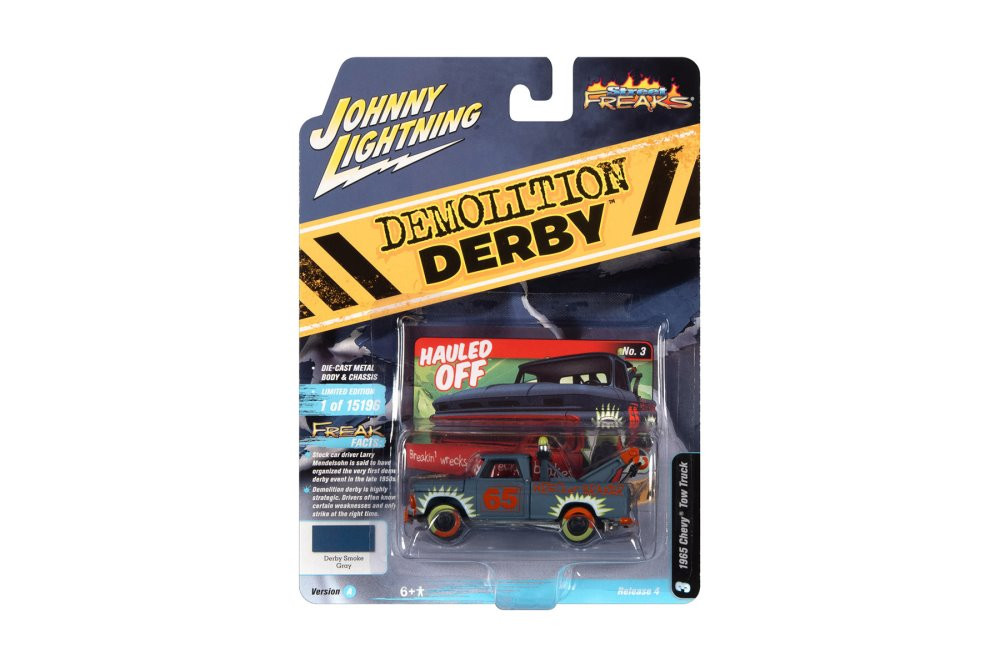 1965 Chevy Tow Truck, Gray - Johnny Lightning JLSP209/24A - 1/64 scale Diecast Model Toy Car