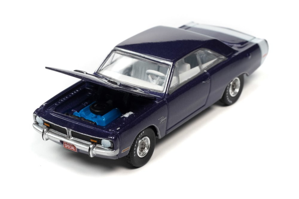1971 Dodge Dart Swinger 340 Special, Plum Crazy - Auto World AWSP105/24B - 1/64 scale Diecast Car