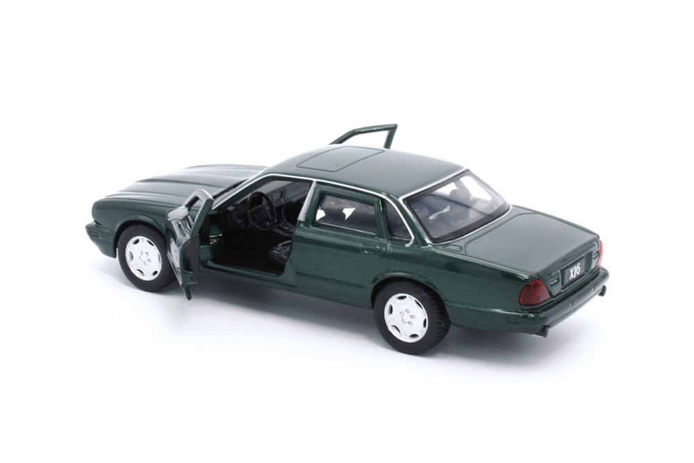 Jaguar XJ6, Emerald Green - Showcasts TM0001JA - 1/36 scale Diecast Model Toy Car