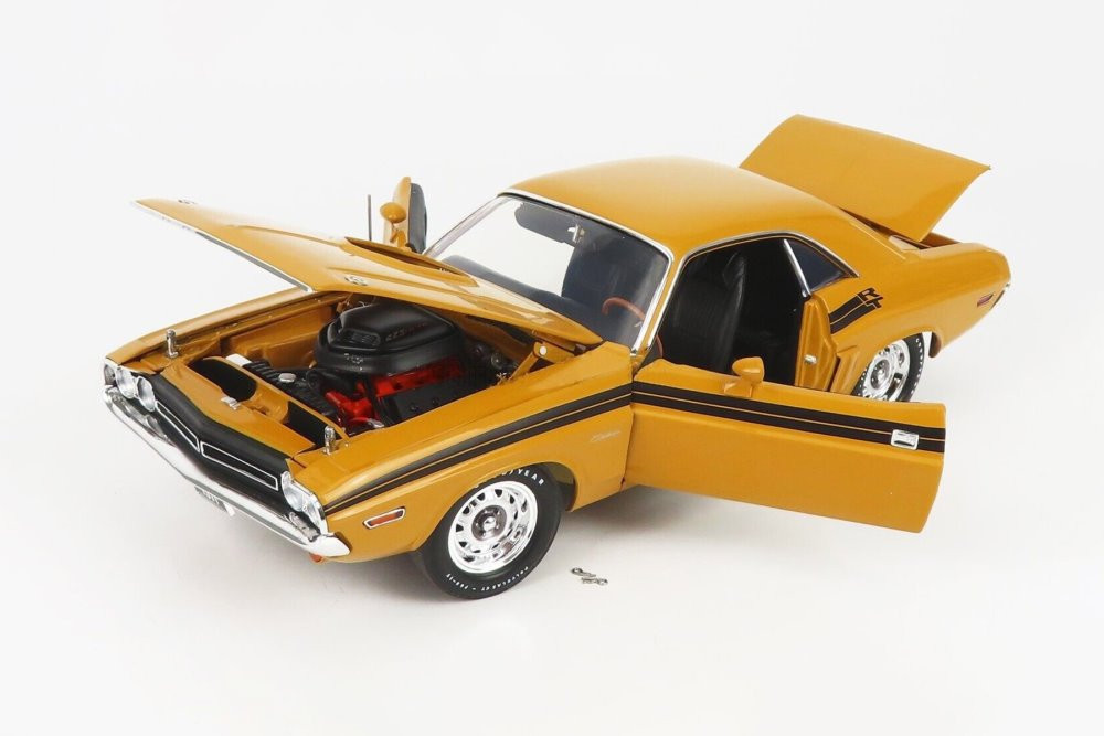 1971 Dodge Challenger R/T Hemi, Butterscotch Orange - Acme