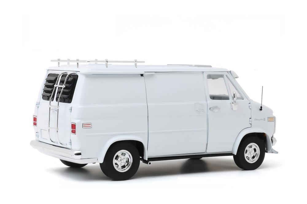 1976 Chevy G-Series Van, White - Greenlight HWY18023 - 1/18 Scale
