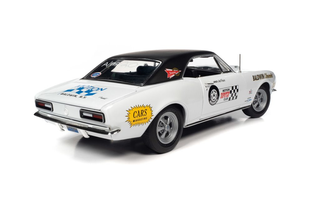 1967 Chevy Camaro SS 427, White - Auto World AMM1275 - 1/18 Scale Diecast Model Toy Car