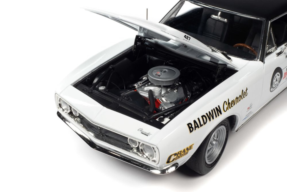 1967 Chevy Camaro SS 427, White - Auto World AMM1275 - 1/18 Scale