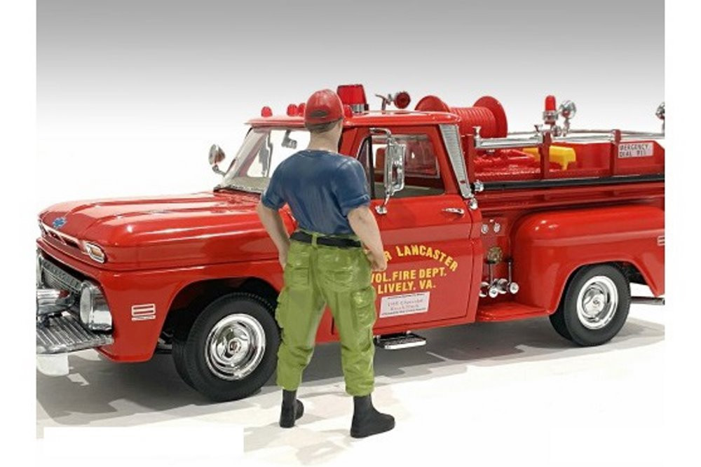 Firefighters - Off Duty - American Diorama 76321 - 1/18 Scale Figurine - Diorama Accessory