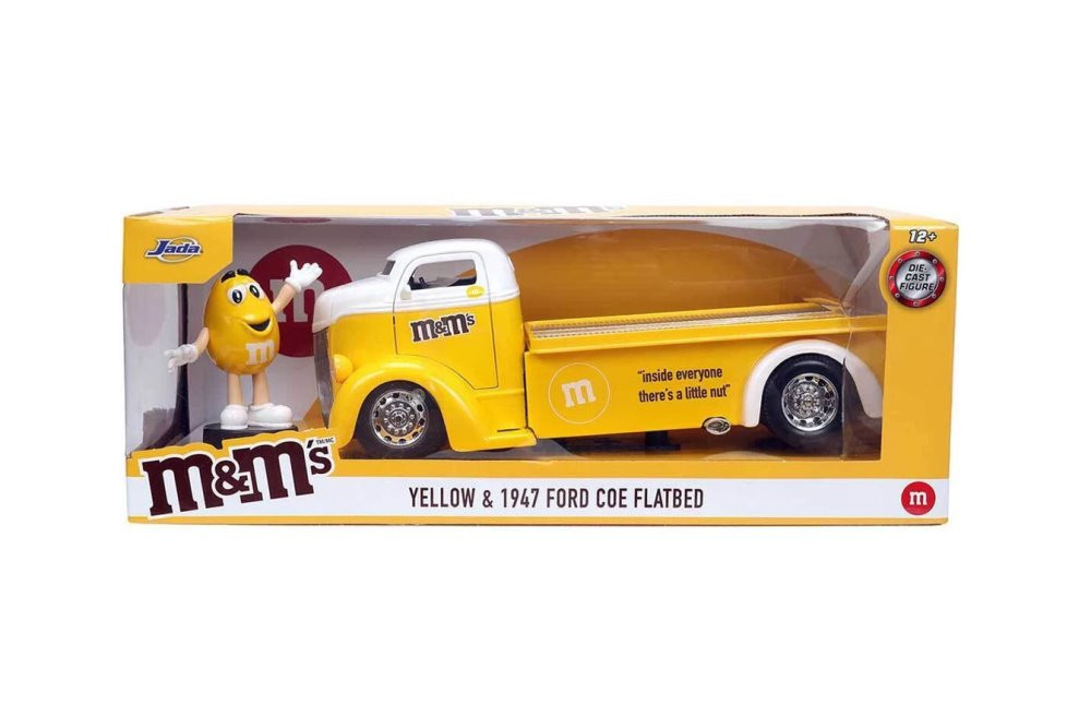 1947 Ford COE Flatbed Truck w/ Yellow M&M's Figure - Jada Toys 33425 - 1/24 Scale Diecast Car