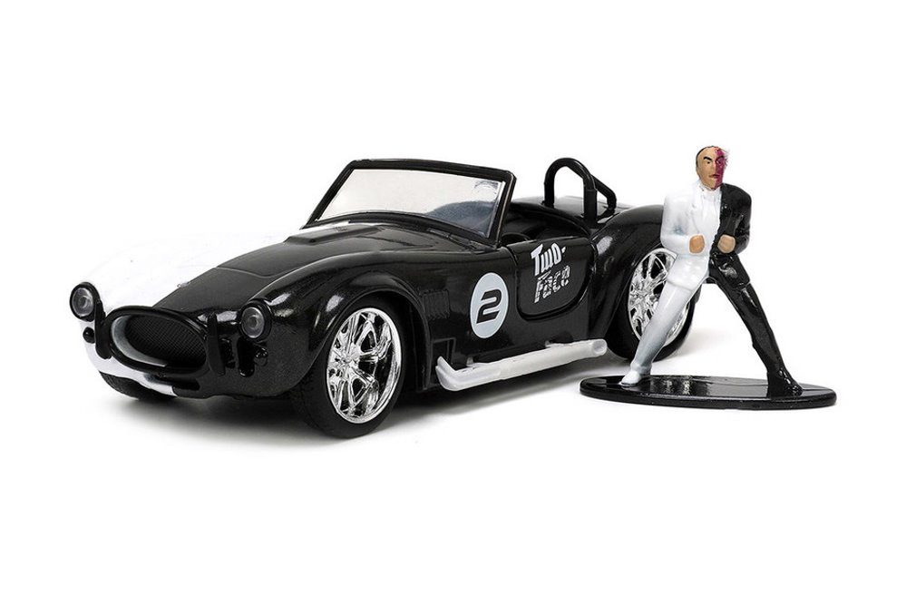 1965 Shelby Cobra 427 S/C w/ Harvey Two-Face Figure - Jada Toys 33091 - 1/32 Scale Diecast Car