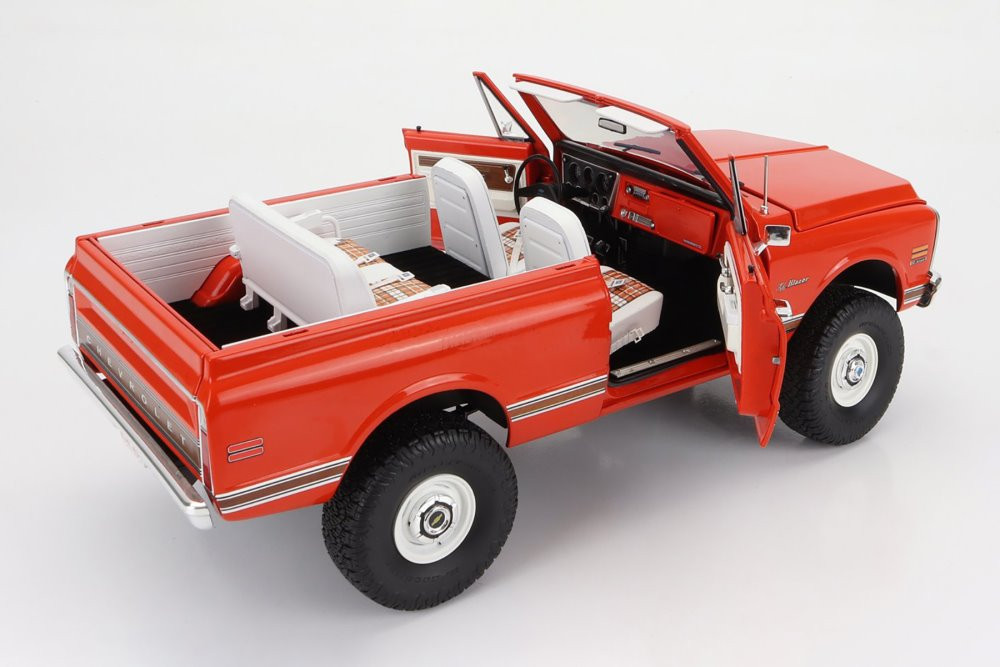 1972 Chevy K5 Blazer, Orange - Acme A1807711 - 1/18 Scale Diecast Model Toy Car