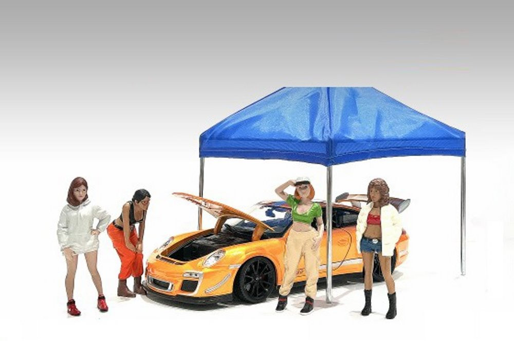 Hip Hop Girls Figure 4, Black - American Diorama 24104 - 1/24 Scale Figurine - Diorama Accessory
