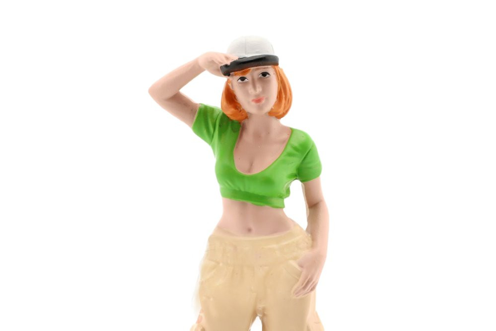Hip Hop Girls Figure 1, Green - American Diorama 24101 - 1/24 Scale Figurine - Diorama Accessory