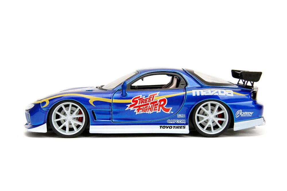 1993 Mazda RX-7 w/ Chun-Li Figure, Street Fighter - Jada Toys 30838 - 1/24 Scale Diecast Car
