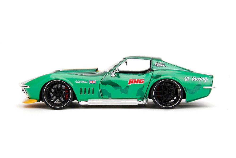 1969 Chevy Corvette w/ Cammy Figure, Street Fighter - Jada Toys 30837 - 1/24 Scale Diecast Car