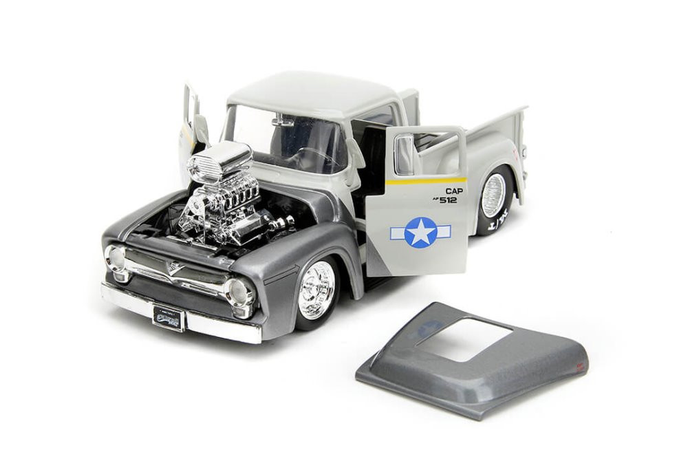 1956 Ford F-100 Pickup w/ Guile Figure, Street Fighter - Jada Toys 34373 - 1/24 Scale Diecast Car